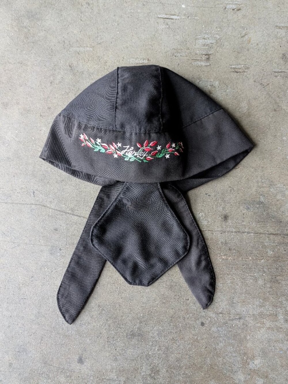 Vintage 90s Harley-Davidson Black Floral Embroidery Biking Cap Skull Cap Bandana